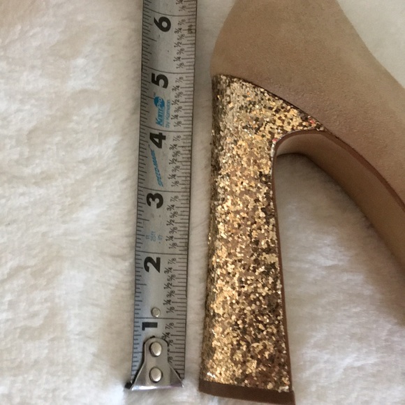 Beige/Gold Platform heels - Picture 7 of 7